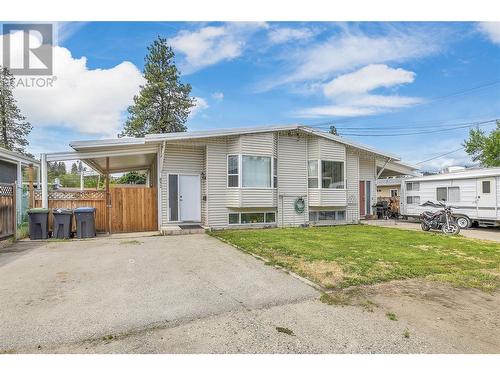 830/832 Irma Road, Kelowna, BC - Outdoor