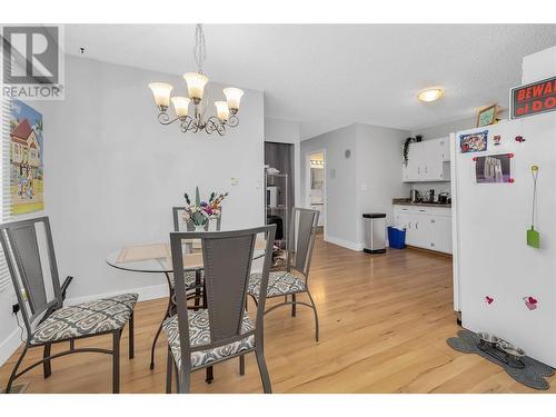 830/832 Irma Road, Kelowna, BC - Indoor Photo Showing Dining Room