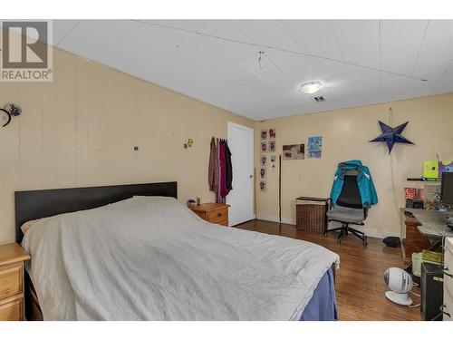 830/832 Irma Road, Kelowna, BC - Indoor Photo Showing Bedroom