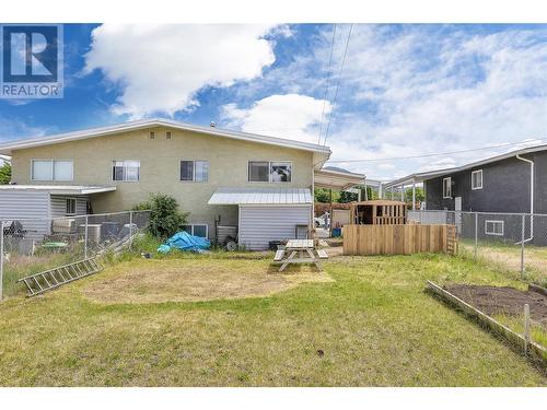 830/832 Irma Road, Kelowna, BC - Outdoor