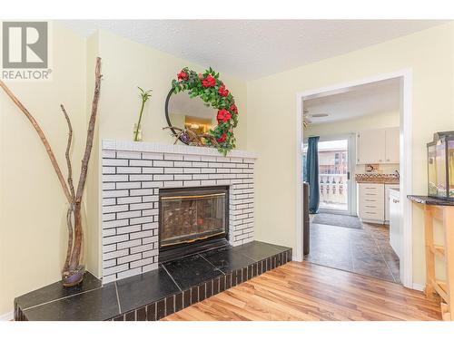 801 26 Street Se Lot# 1, Salmon Arm, BC - Indoor With Fireplace