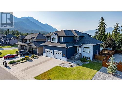 1504 Poplar Street, Golden, BC - Outdoor With Facade