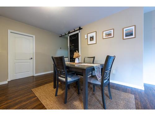 1504 Poplar Street, Golden, BC - Indoor Photo Showing Dining Room