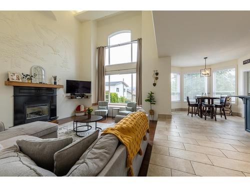 1504 Poplar Street, Golden, BC - Indoor Photo Showing Living Room With Fireplace