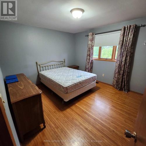 1274 2Nd Conc Road, Norfolk, ON - Indoor Photo Showing Bedroom