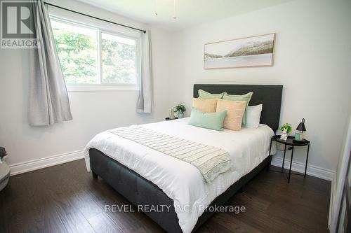 29 Ashgrove Avenue, Brantford, ON - Indoor Photo Showing Bedroom