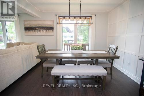 29 Ashgrove Avenue, Brantford, ON - Indoor Photo Showing Dining Room