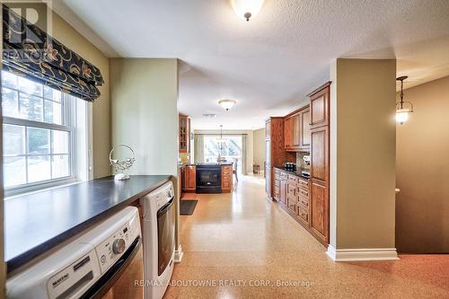 511 Charlotte Street, Niagara-On-The-Lake, ON - Indoor Photo Showing Kitchen