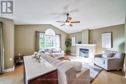 511 Charlotte Street, Niagara-On-The-Lake, ON - Indoor Photo Showing Living Room With Fireplace