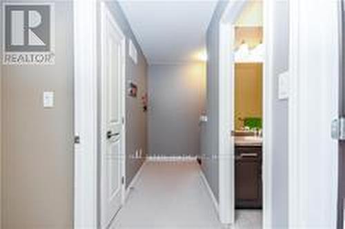 39 - 201 Westbank Trail, Hamilton, ON - Indoor Photo Showing Other Room