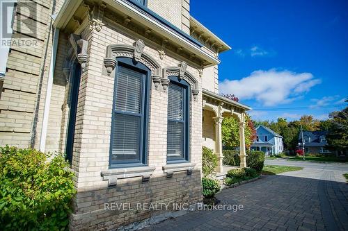 124 Norfolk Street S, Norfolk (Simcoe), ON - Outdoor With Facade