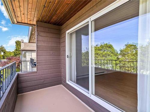 406-1571 Mortimer St, Saanich, BC - Outdoor With Deck Patio Veranda With Exterior