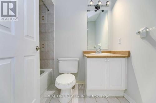 5199 Thornburn Drive, Burlington, ON - Indoor Photo Showing Bathroom