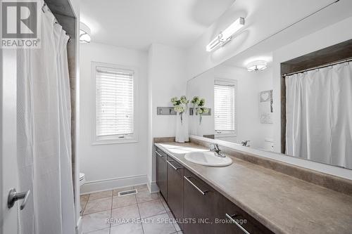 14 Cameo Court, Brampton, ON - Indoor Photo Showing Bathroom