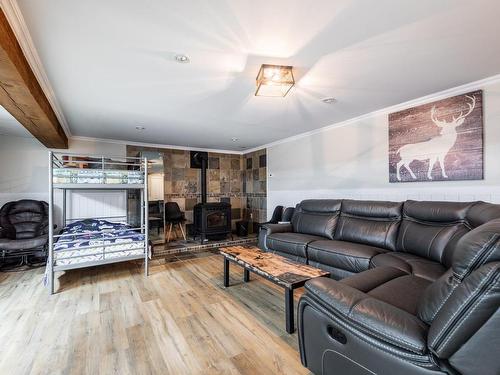 Salle familiale - 131 Rue Des Blés-D'Or, Saint-Jean-Sur-Richelieu, QC - Indoor Photo Showing Living Room With Fireplace