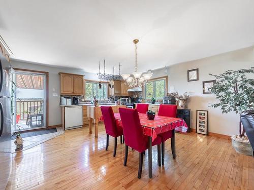 Logement - 131 Rue Des Blés-D'Or, Saint-Jean-Sur-Richelieu, QC - Indoor Photo Showing Dining Room