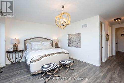 3795 Riva Avenue, Innisfil, ON - Indoor Photo Showing Bedroom