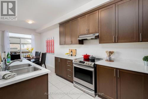 134 Fortis Crescent, Bradford West Gwillimbury, ON - Indoor Photo Showing Kitchen With Double Sink