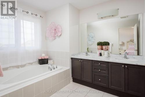 134 Fortis Crescent, Bradford West Gwillimbury, ON - Indoor Photo Showing Bathroom