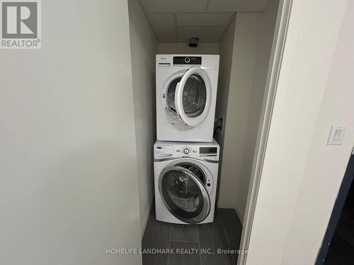 810 - 128 King Street N, Waterloo, ON - Indoor Photo Showing Laundry Room