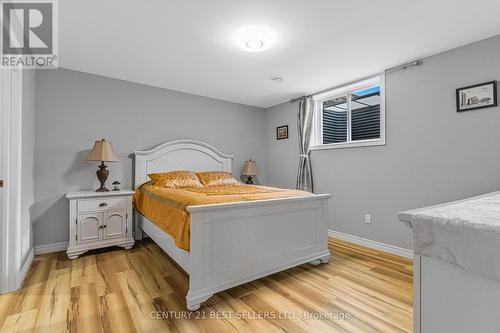 16 Gaiser Road, Welland, ON - Indoor Photo Showing Bedroom