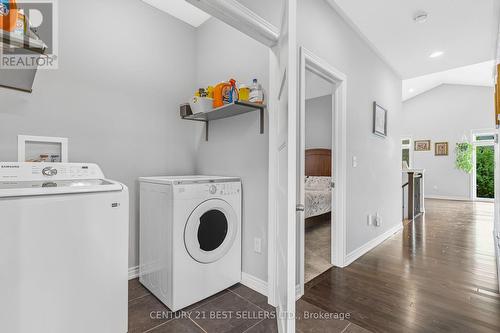 16 Gaiser Road, Welland, ON - Indoor Photo Showing Laundry Room