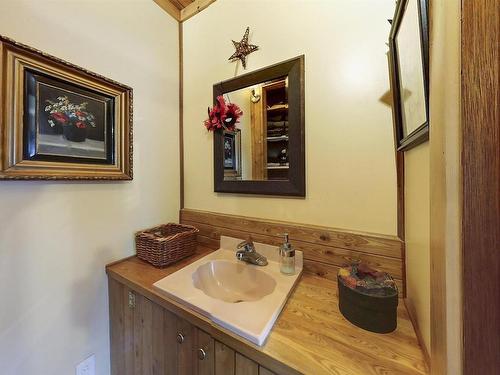 620 Road 5, Shuniah, ON - Indoor Photo Showing Bathroom