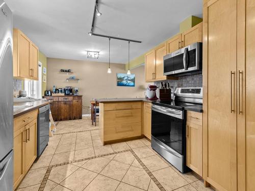 1738 Nicola Ave, Merritt, BC - Indoor Photo Showing Kitchen