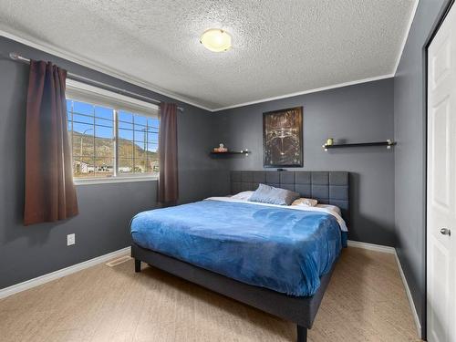 1738 Nicola Ave, Merritt, BC - Indoor Photo Showing Bedroom