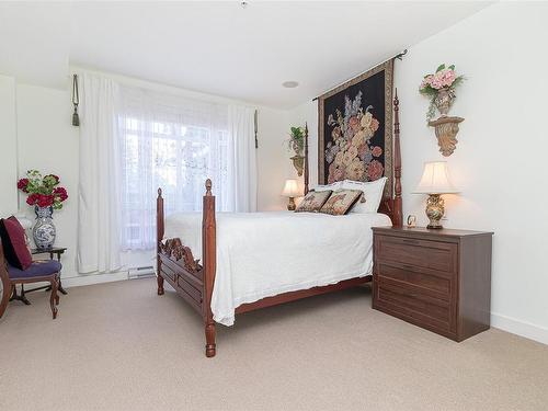 301-608 Fairway Ave, Langford, BC - Indoor Photo Showing Bedroom