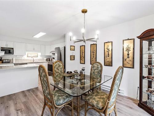 107-134 Fifth Ave, Qualicum Beach, BC - Indoor Photo Showing Dining Room