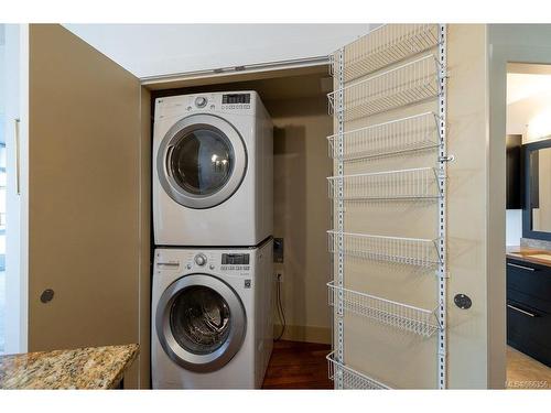 S308-737 Humboldt St, Victoria, BC - Indoor Photo Showing Laundry Room