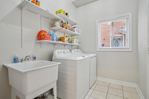 1180 Field Drive, Milton, ON - Indoor Photo Showing Laundry Room