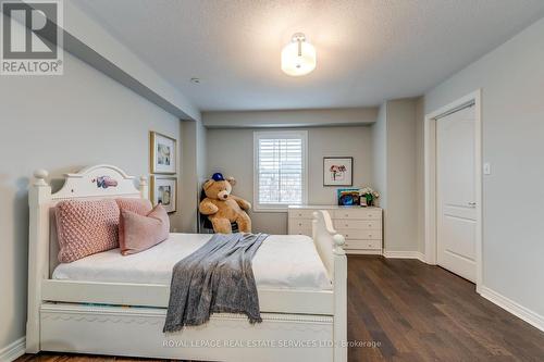 5488 Tenth Line W, Mississauga, ON - Indoor Photo Showing Bedroom