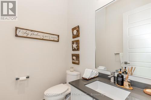 99 - 3775 Riva Avenue, Innisfil, ON - Indoor Photo Showing Bathroom