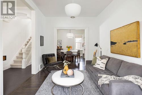 200 Argyle Street, Toronto, ON - Indoor Photo Showing Living Room