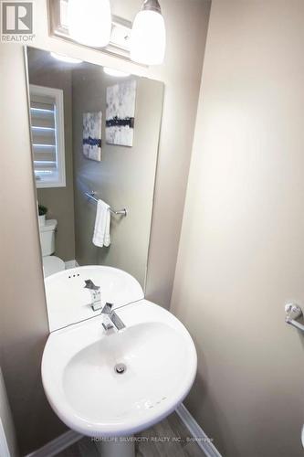 11 Bowman Crescent, Thorold, ON - Indoor Photo Showing Bathroom