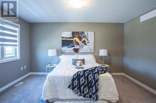 11 Bowman Crescent, Thorold, ON - Indoor Photo Showing Bedroom