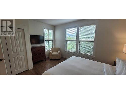 4200 Lakeshore Drive Unit# 120, Osoyoos, BC - Indoor Photo Showing Bedroom