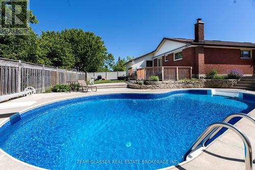 2 Greenfield Court, London, ON - Outdoor With In Ground Pool With Deck Patio Veranda With Backyard