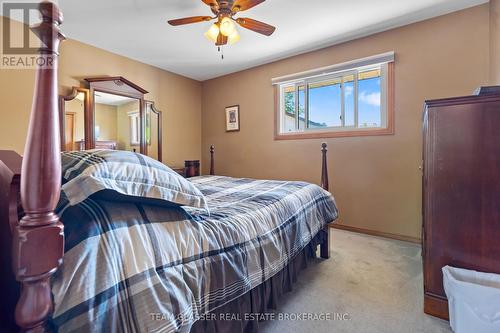 2 Greenfield Court, London, ON - Indoor Photo Showing Bedroom