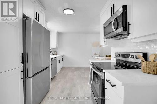567 Gainsborough Road, London, ON - Indoor Photo Showing Kitchen