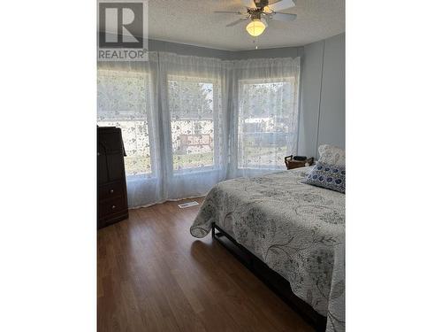 25-1250 Hillside Ave, Chase, BC - Indoor Photo Showing Bedroom