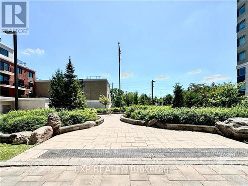 308 - 1425 Vanier Parkway, Ottawa, ON - Outdoor