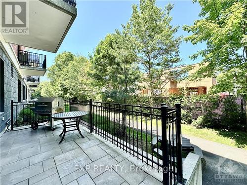 308 - 1425 Vanier Parkway, Ottawa, ON - Outdoor