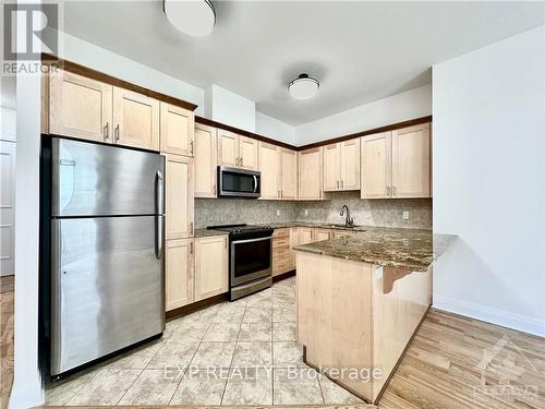 131 - 1425 Vanier Parkway, Ottawa, ON - Indoor Photo Showing Kitchen With Stainless Steel Kitchen