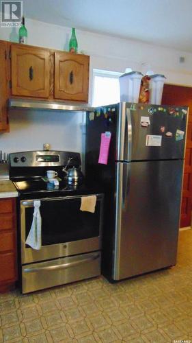 412 1St Avenue W, Buchanan, SK - Indoor Photo Showing Kitchen