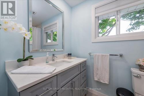 125 Gerald Avenue, Orillia, ON - Indoor Photo Showing Bathroom