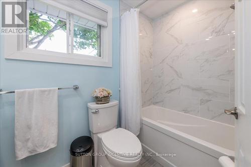 125 Gerald Avenue, Orillia, ON - Indoor Photo Showing Bathroom