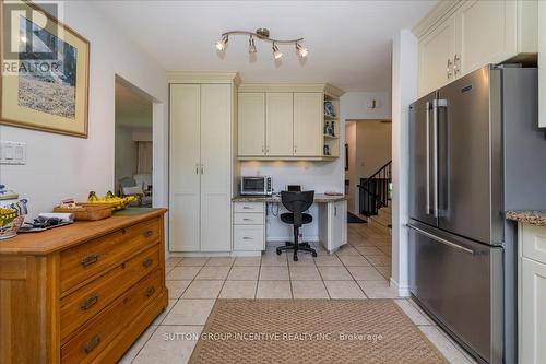 125 Gerald Avenue, Orillia, ON - Indoor Photo Showing Kitchen